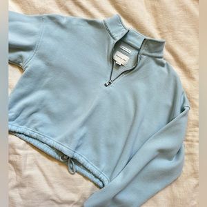 size xs american eagle cropped quarter zip